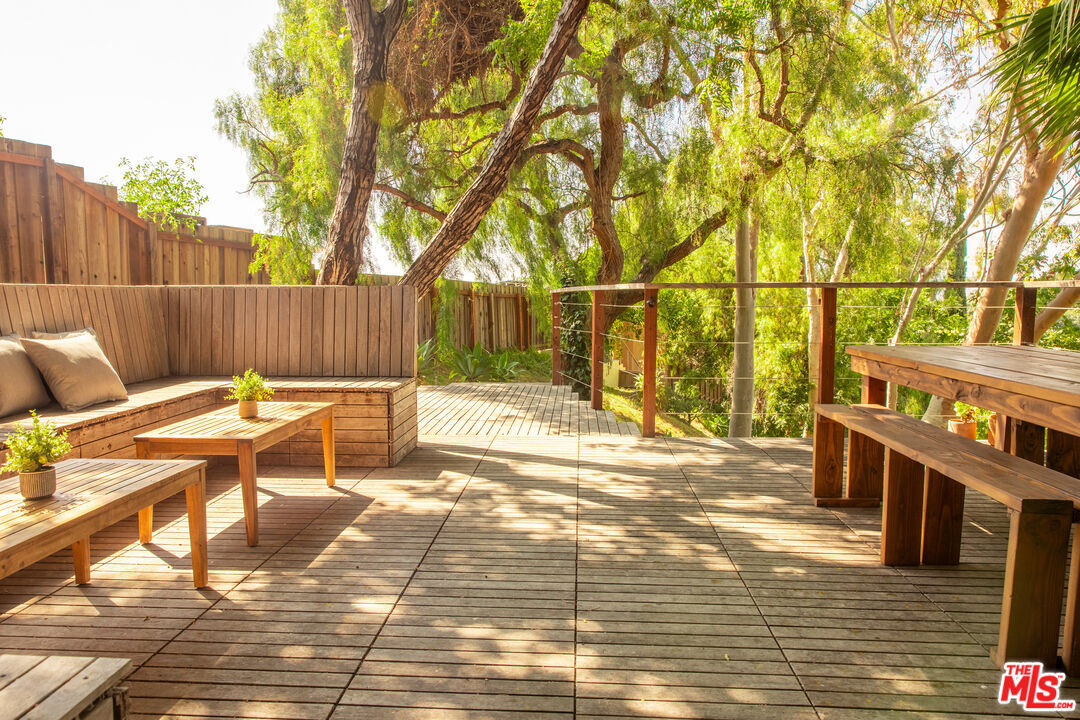 Property Photo: 3760 Latrobe St CA 90031