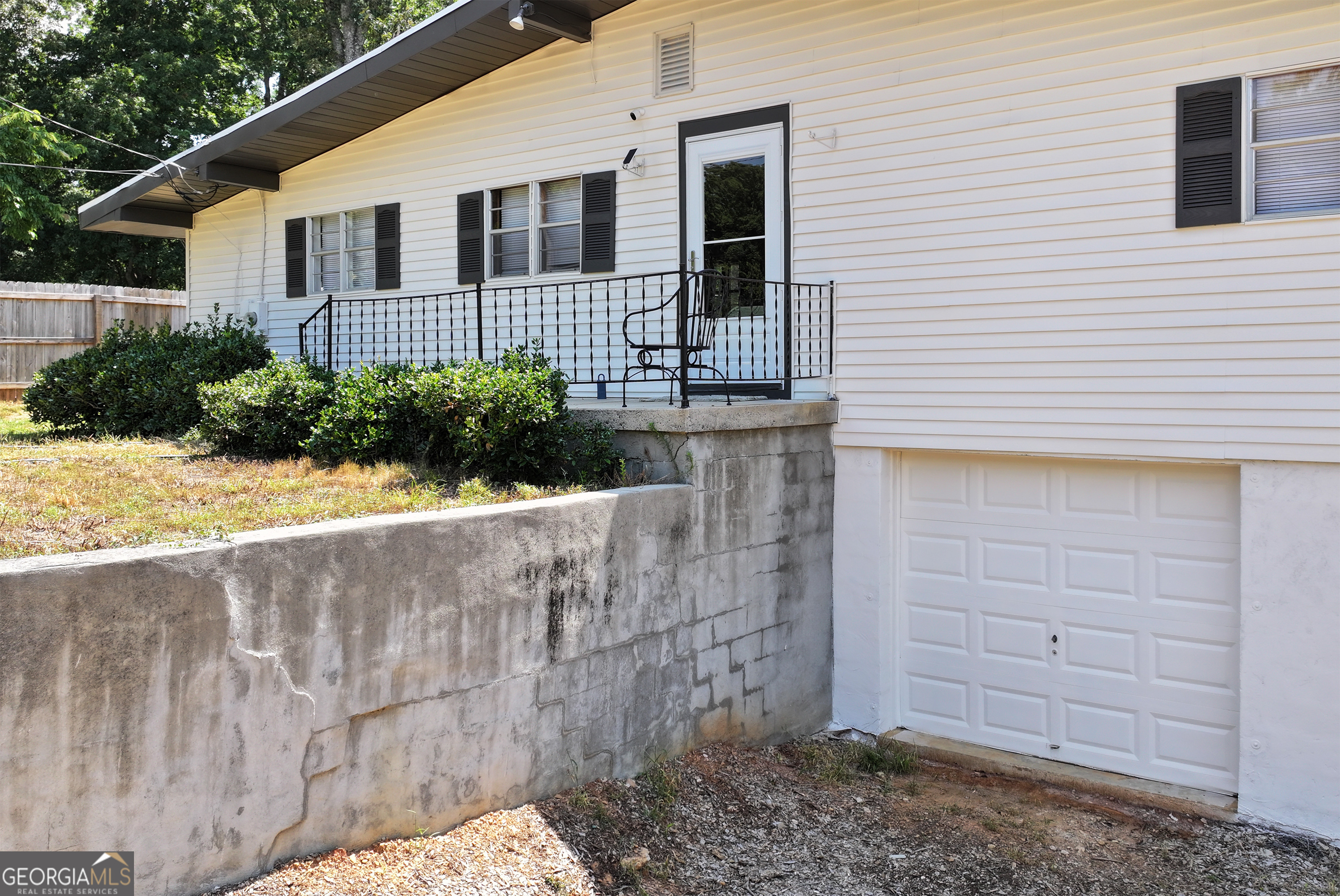 Property Photo: 5981 Warpath Road GA 30542