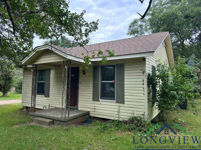 Property Photo: 615 Millville Dr TX 75652