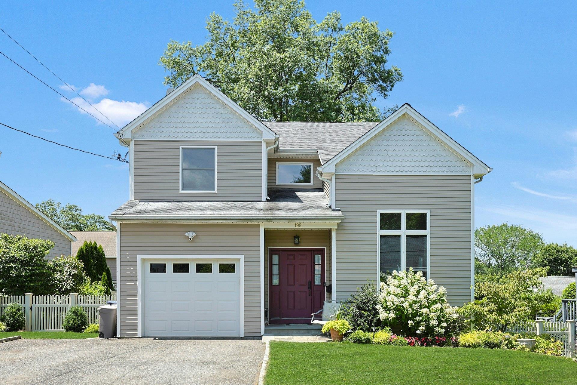 Property Photo: 195 Warren Avenue NY 10532