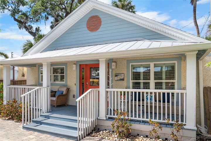 Property Photo:  305 Live Oak  FL 32168 