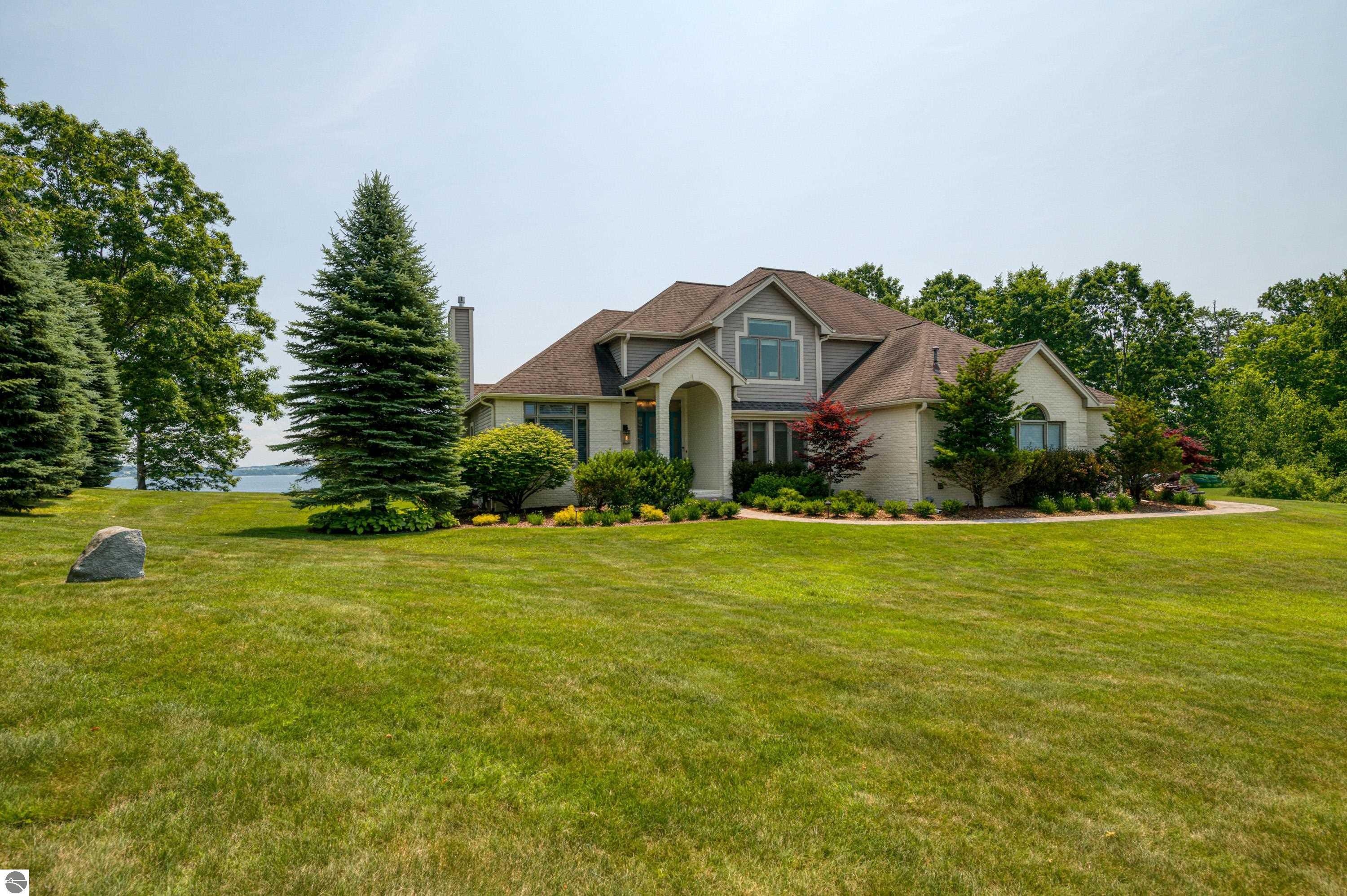 Property Photo: 9546 Eastridge Drive MI 49686