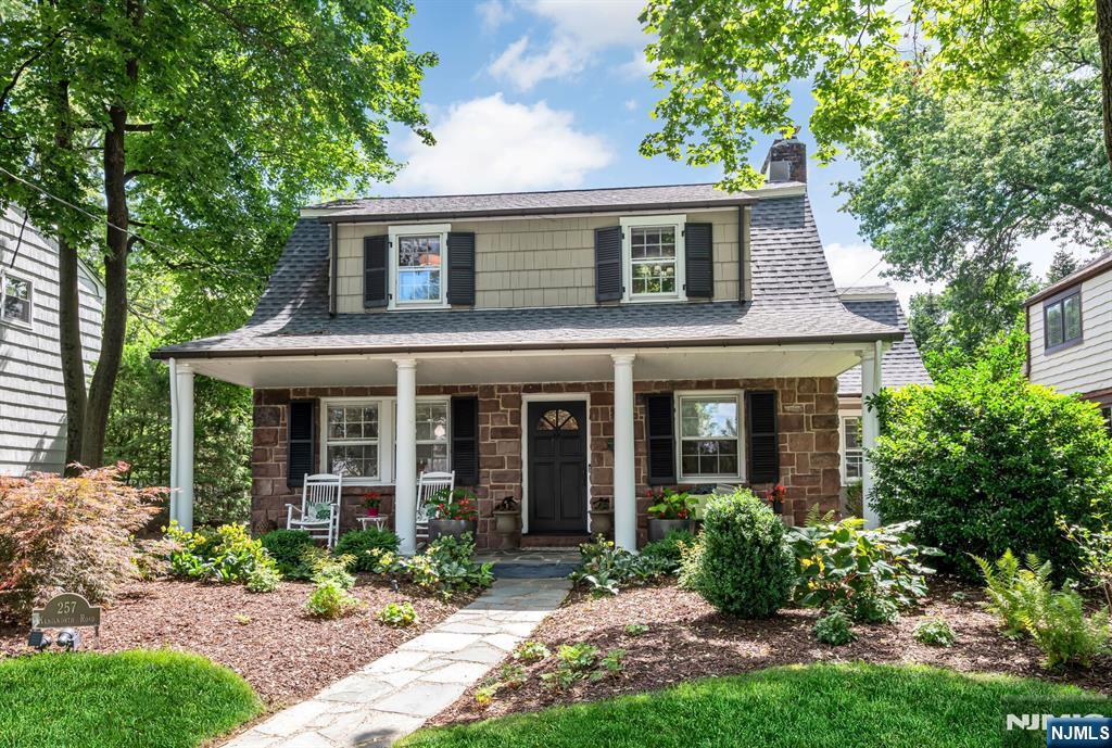 Property Photo: 257 Kenilworth Road NJ 07450