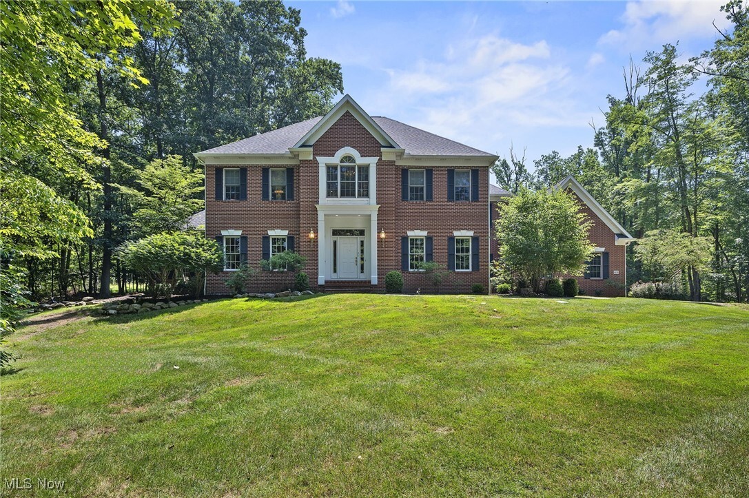 Property Photo: 6039 Ledgeview Drive OH 44264