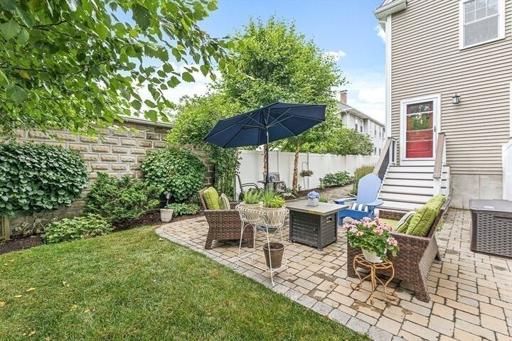 Property Photo:  143 Waverley St 143  MA 02478 