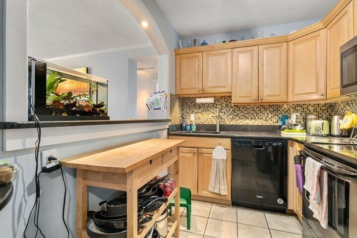 Property Photo:  100 Marion St. 41  MA 02446 