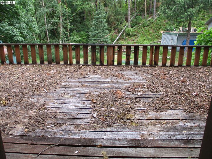 Property Photo:  71250 Northshore Dr  OR 97016 