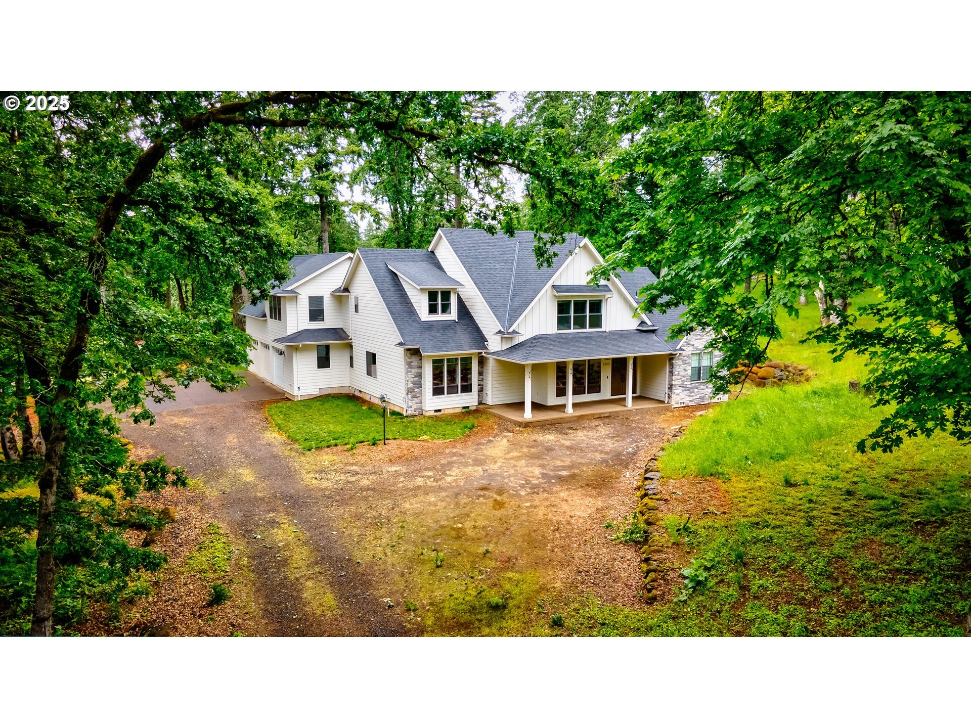 Property Photo:  2720 Tara Way SE  OR 97317 