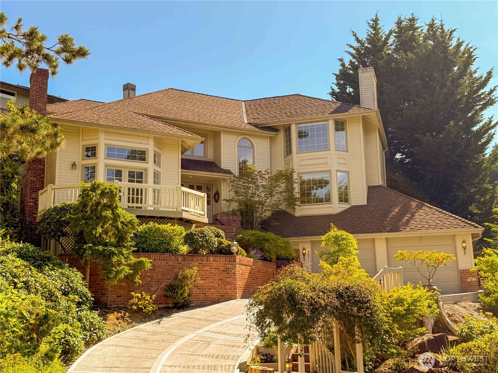 Property Photo:  4601  NE 89th St  WA 98115 