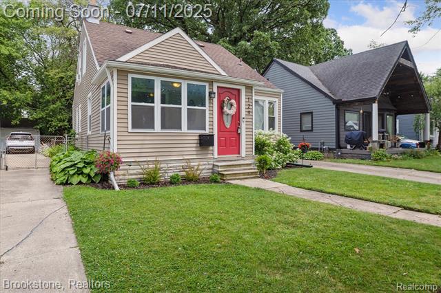 Property Photo: 129 S Edgeworth Avenue MI 48067