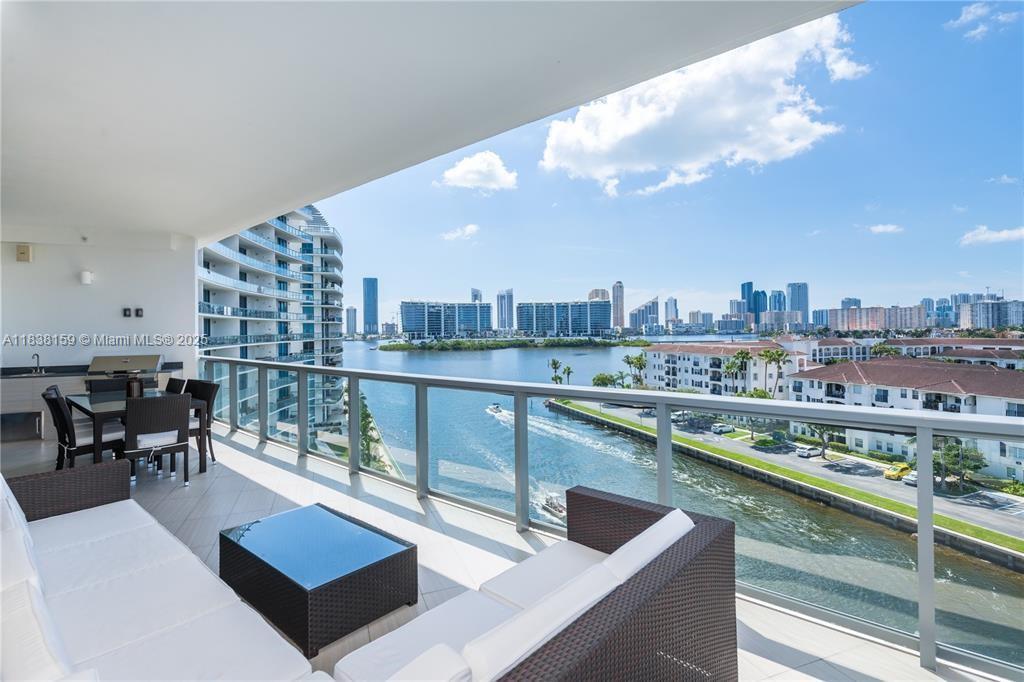 Property Photo: 3250 NE 188th St 601 FL 33180