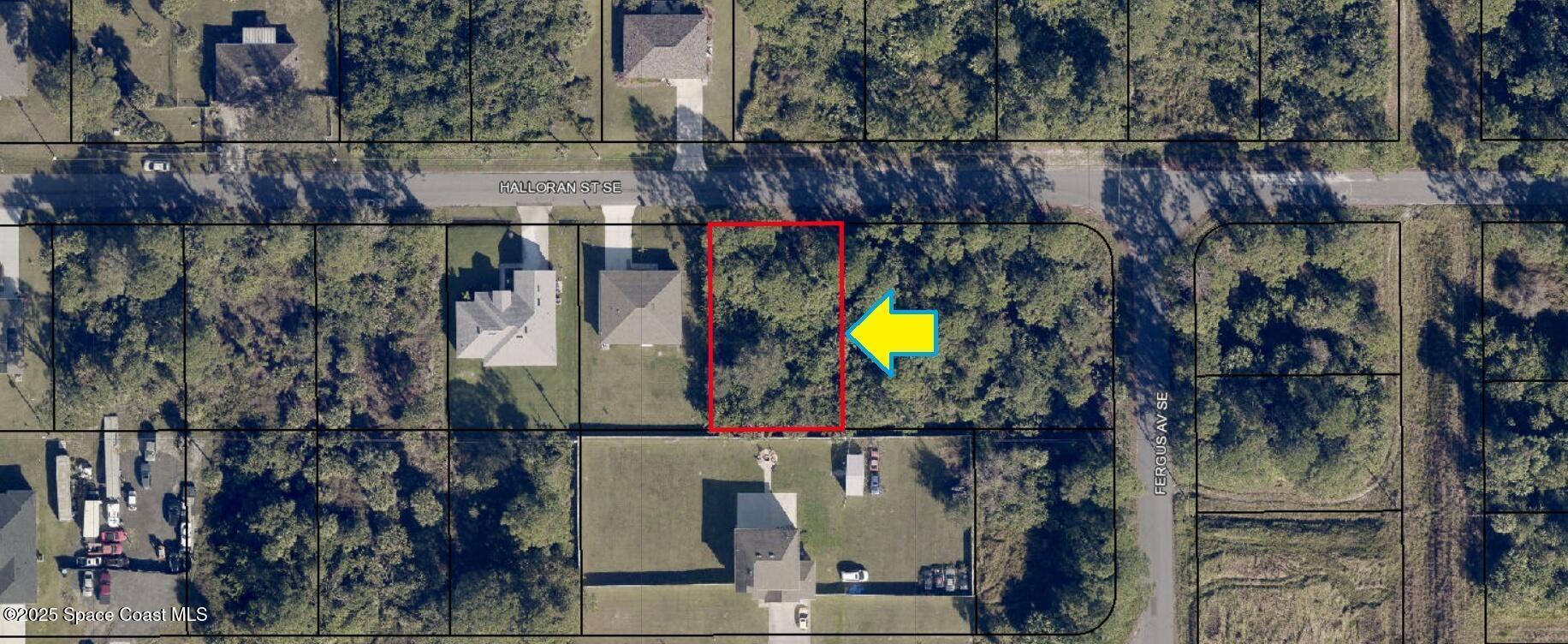 Property Photo: 260 Halloran Street SE FL 32909