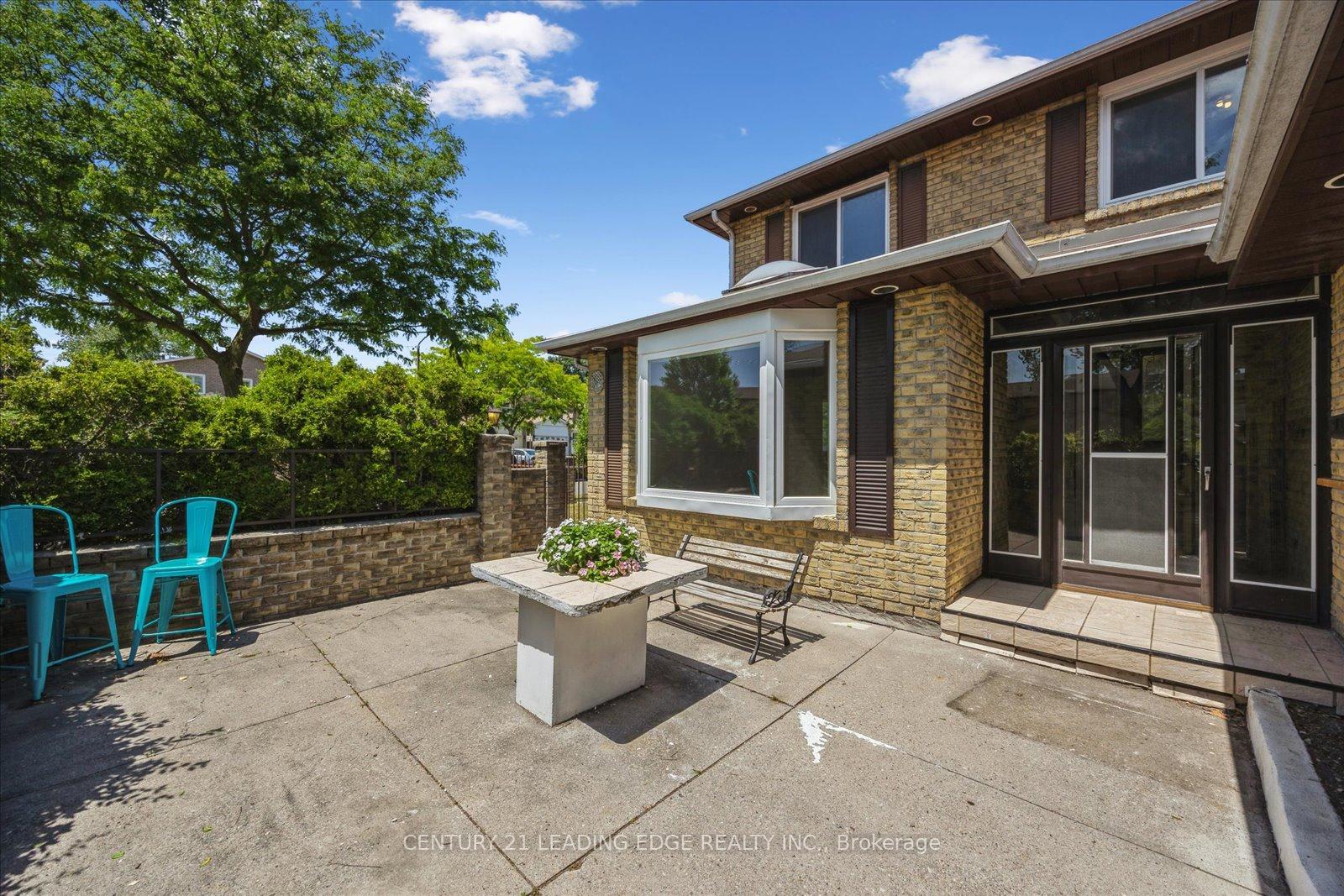 Photo de la propriété: 49 Farmhill Court ON M1B 2M1