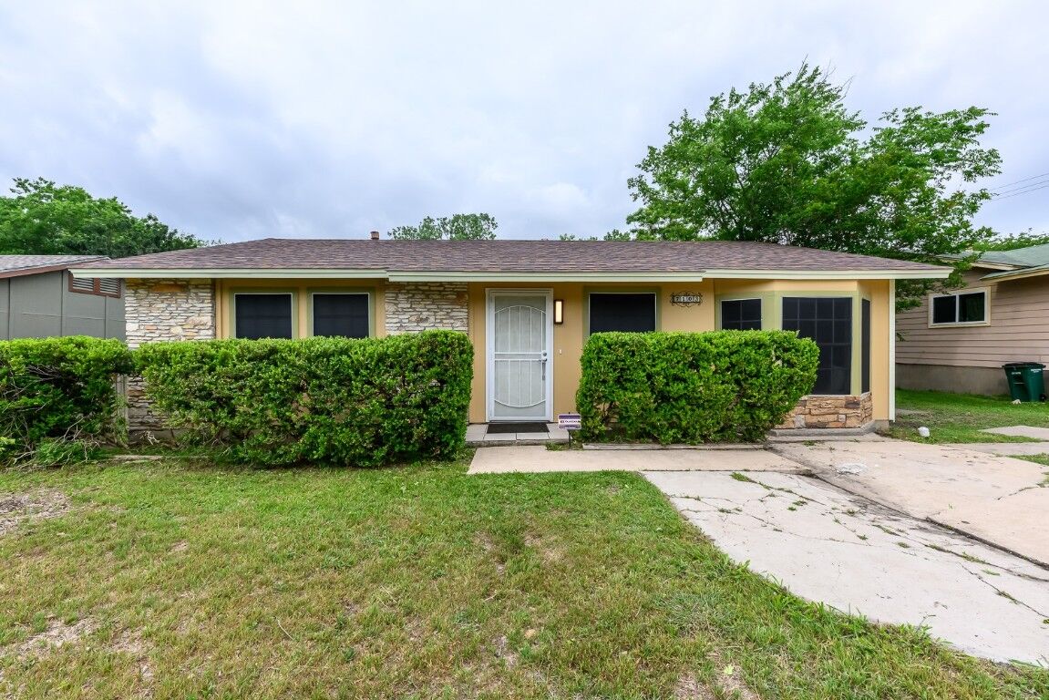 Property Photo:  7103 Howerington Circle  TX 78724 