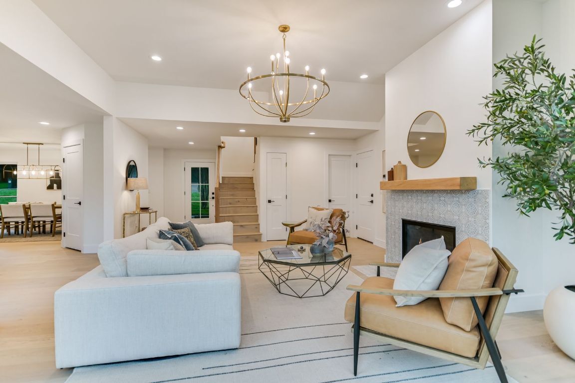 Property Photo: 3104 Mistyglen Circle TX 78746