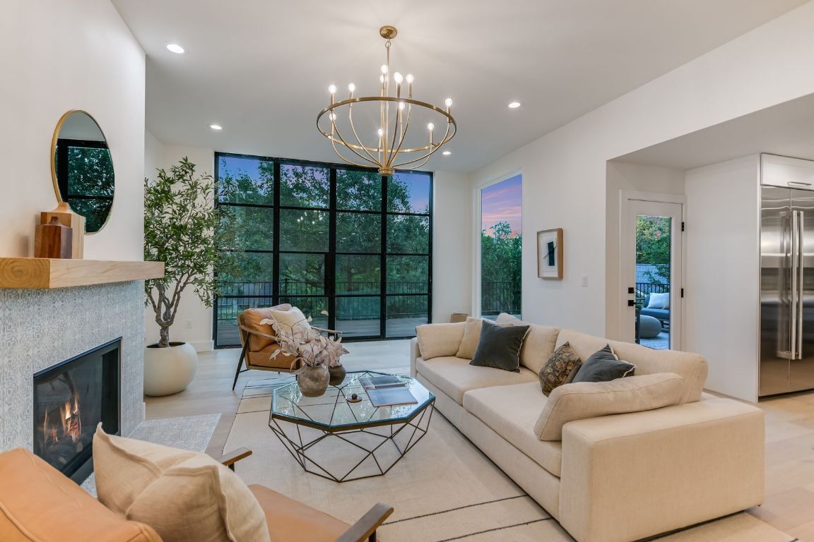 Property Photo:  3104 Mistyglen Circle  TX 78746 