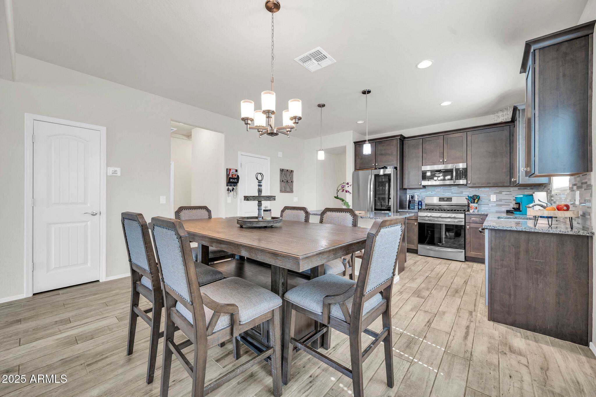 Property Photo: 17255 W Cavedale Drive AZ 85387