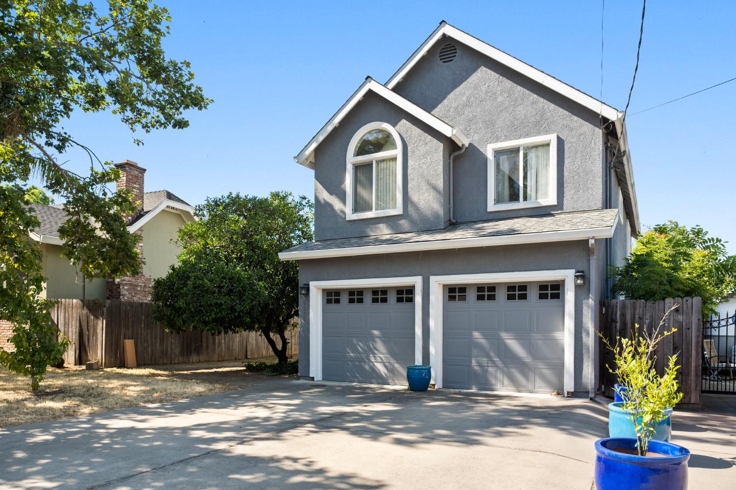 5358 J Street  Sacramento CA 95819 photo