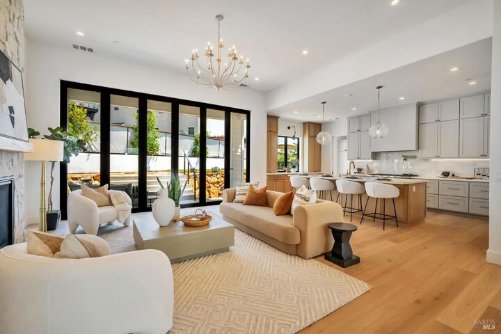 Property Photo:  3572 Southridge Drive  CA 95403 