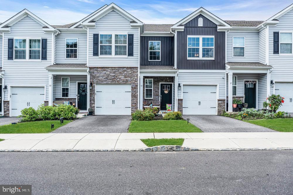 55 Peregrine Way  Burlington NJ 08016 photo