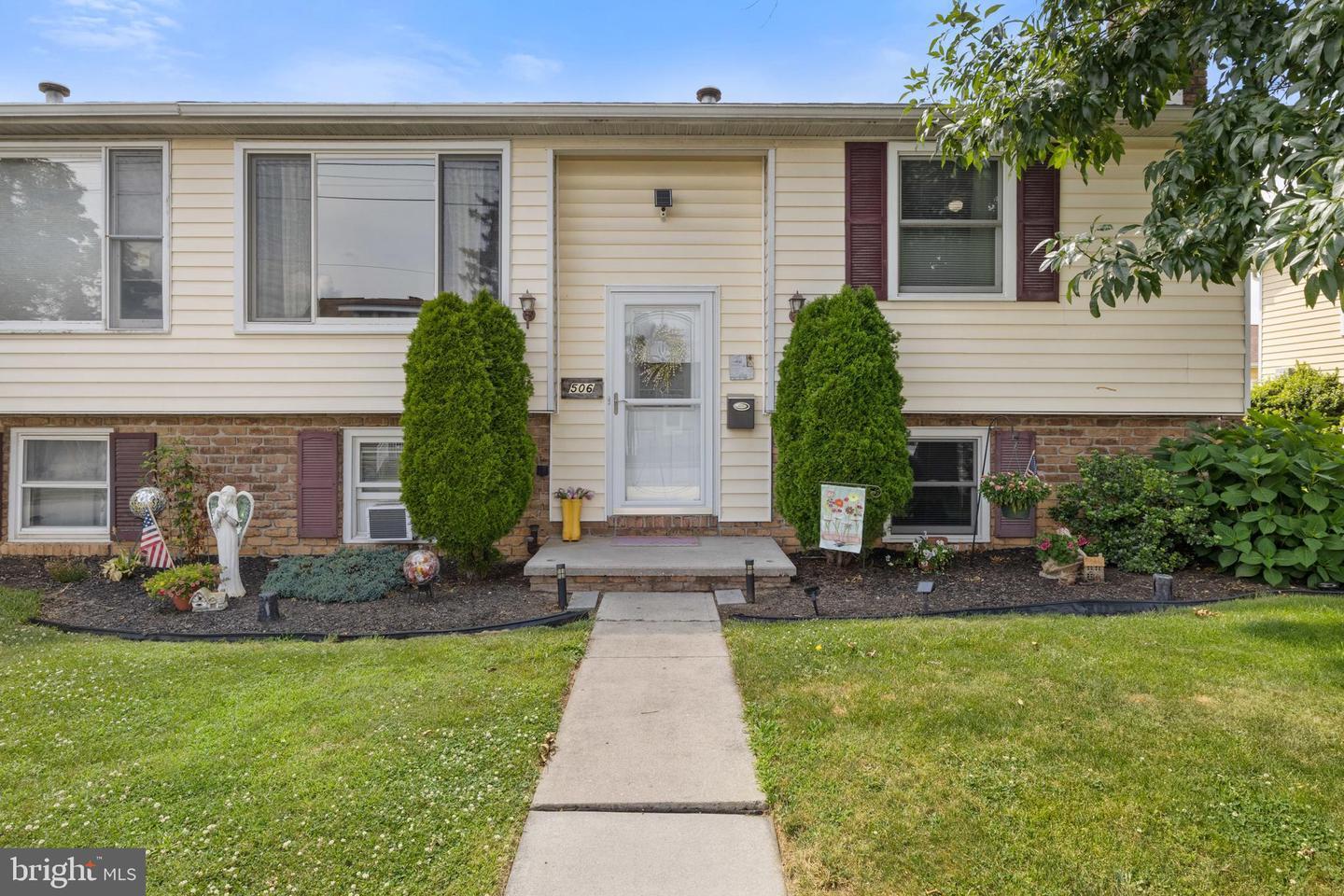 Property Photo: 506 Penn Street PA 17331