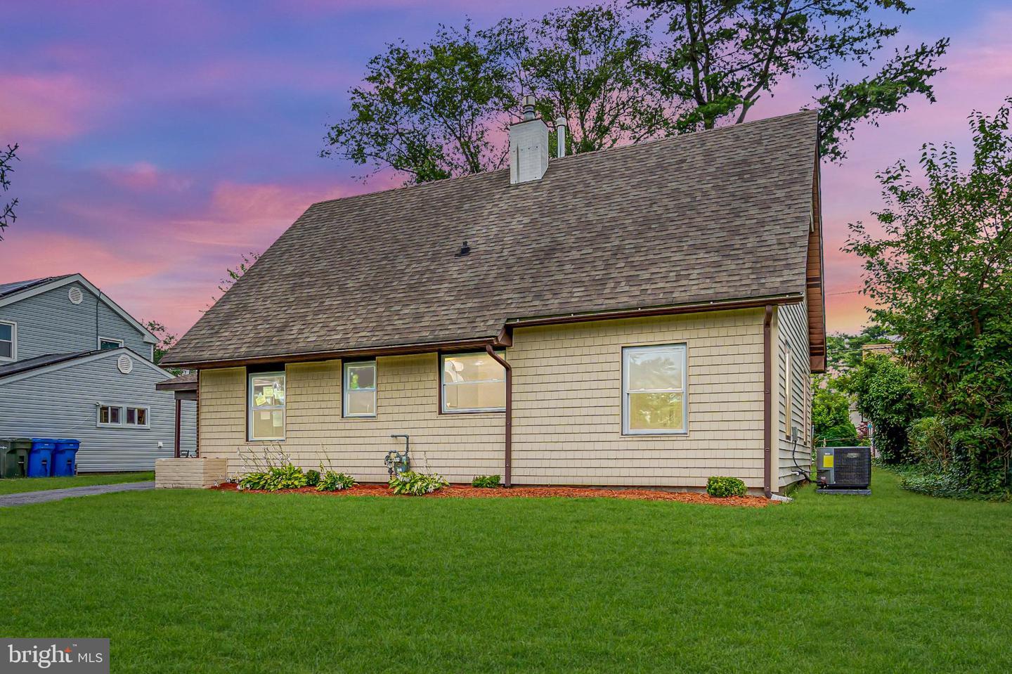 Property Photo: 24 Spindletop NJ 08046