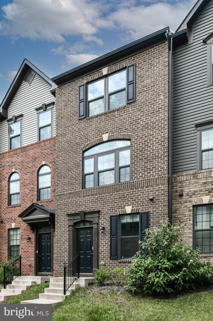 2634 Velocity Road  Herndon VA 20171 photo