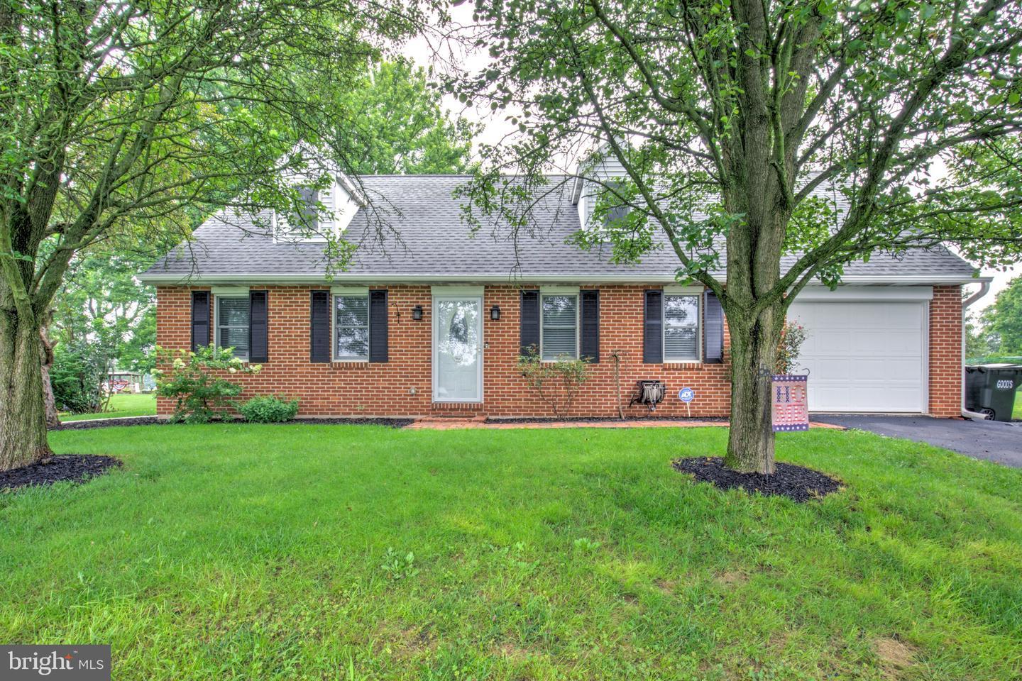 109 Ciera Drive  Lititz PA 17543 photo