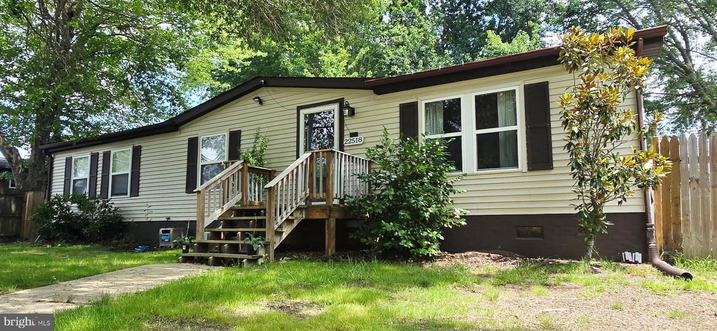 Property Photo: 22518 Armsworthy Court MD 20619