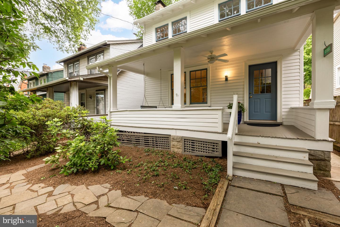 Property Photo: 1505 Otis Street NE DC 20017