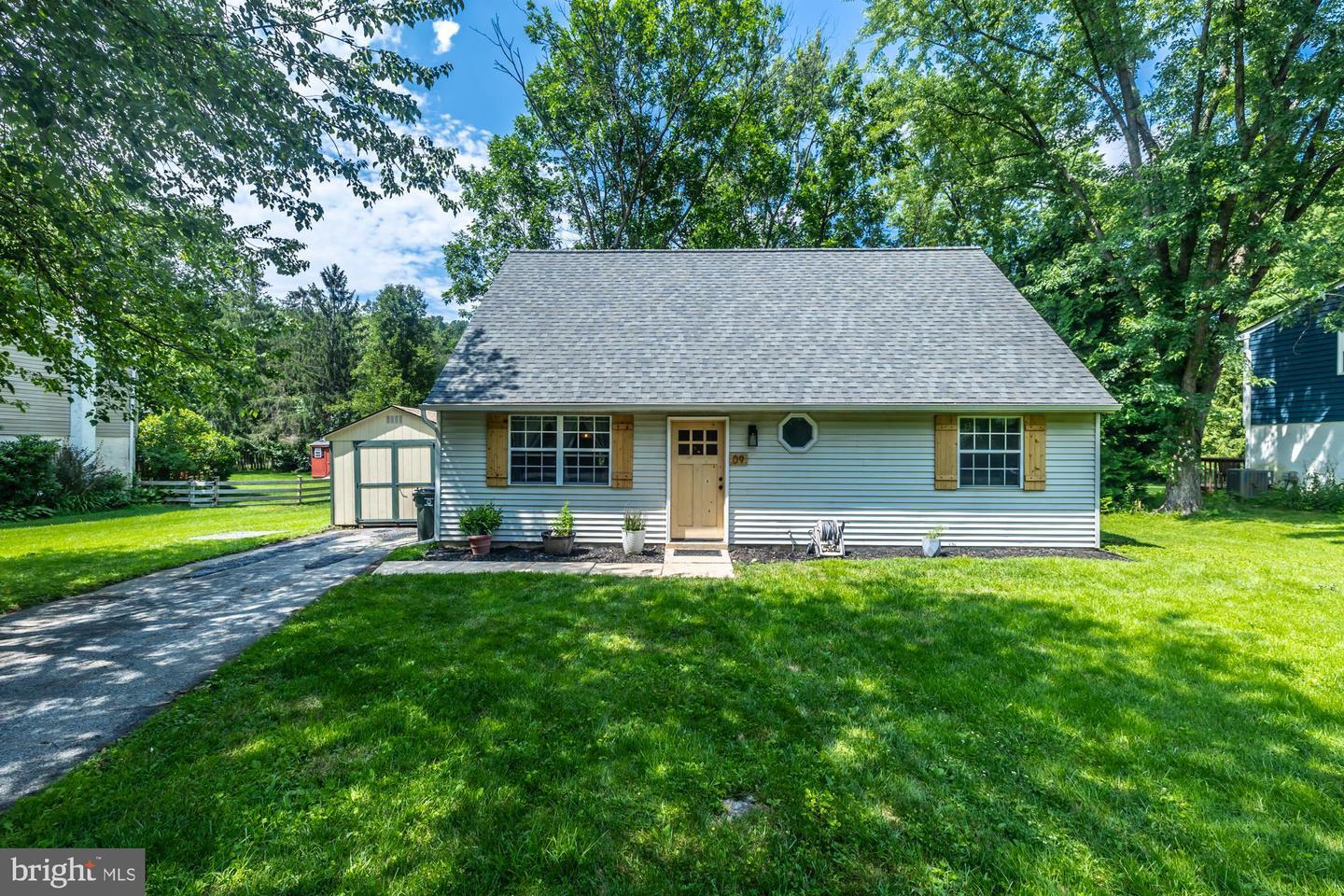 9 Glen Ridge Drive  Downingtown PA 19335 photo