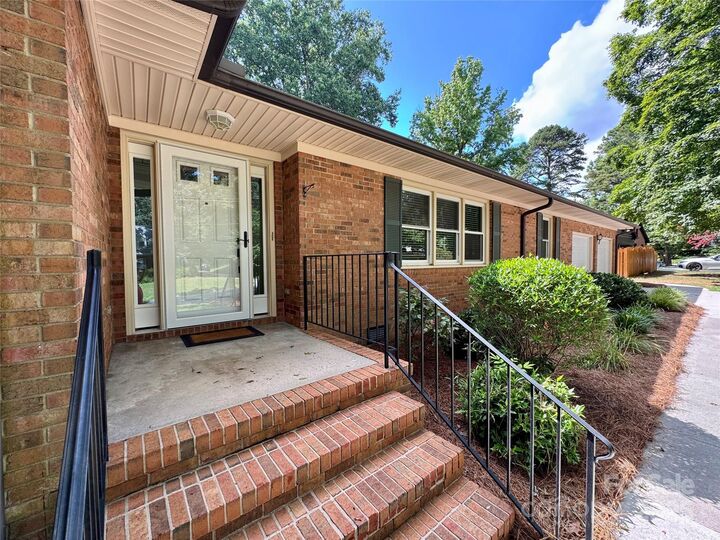 Property Photo: 635 Windsor Place NE NC 28025