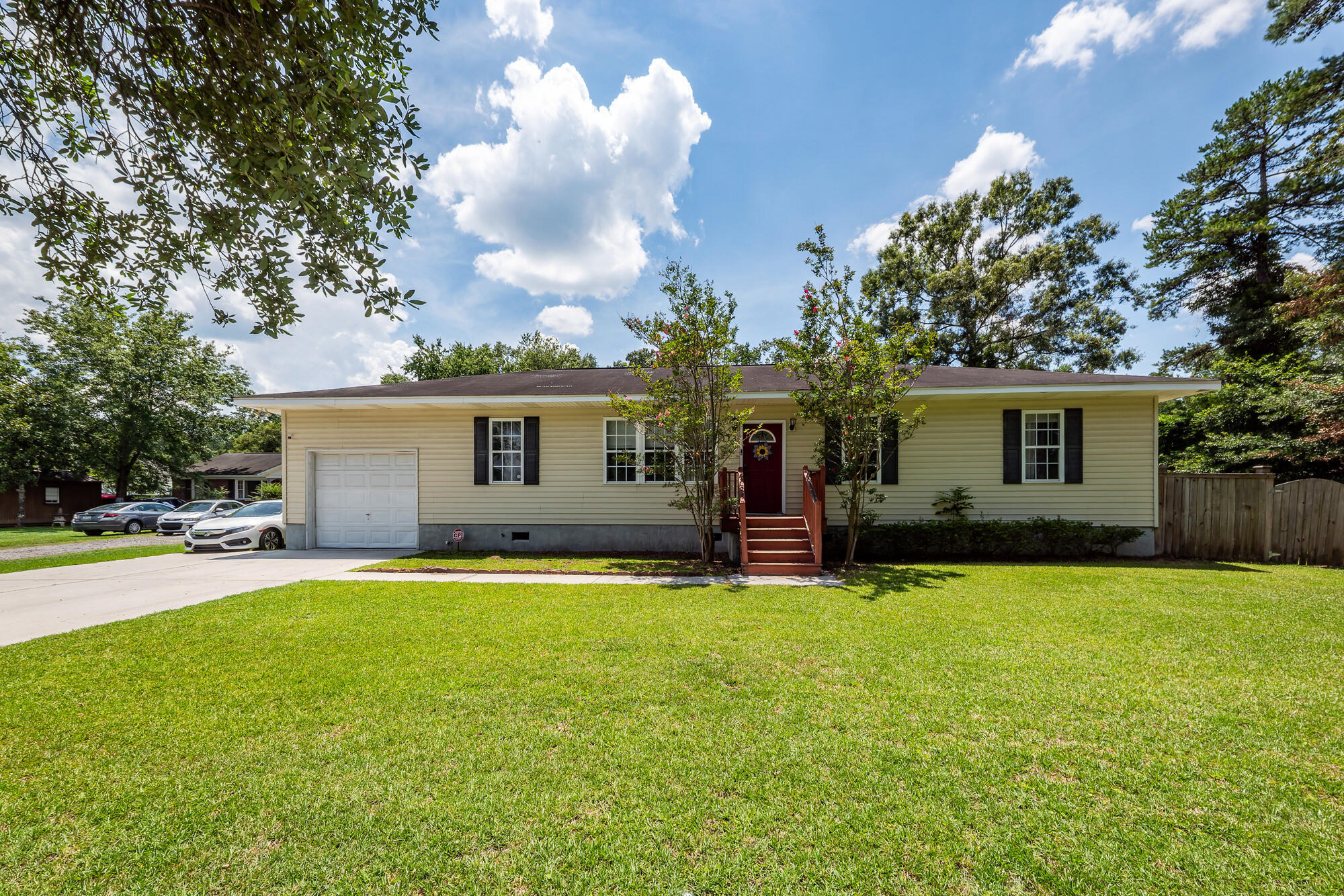 Property Photo:  113 Junior Road  SC 29461 