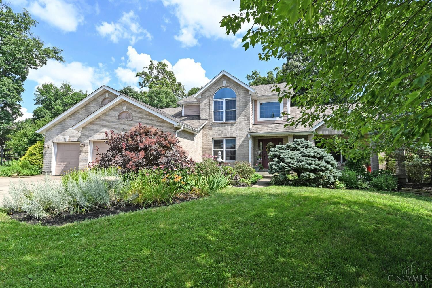 Property Photo:  4399 Hidden Oaks Lane  OH 45011 