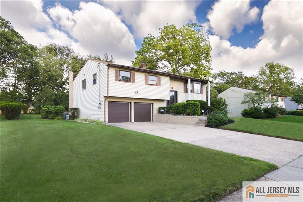 12 Tompkins Road  East Brunswick NJ 08816 photo