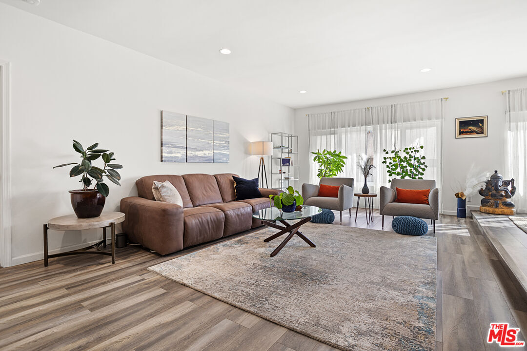 Property Photo: 11820 Mayfield Ave CA 90049