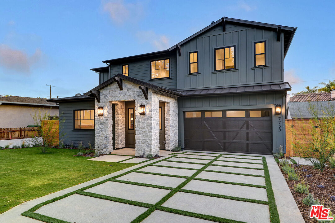Property Photo:  7733 Henefer Ave  CA 90045 