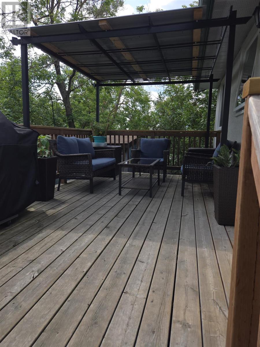 Property Photo: 1185 Minto Ave ON P9N 3K1