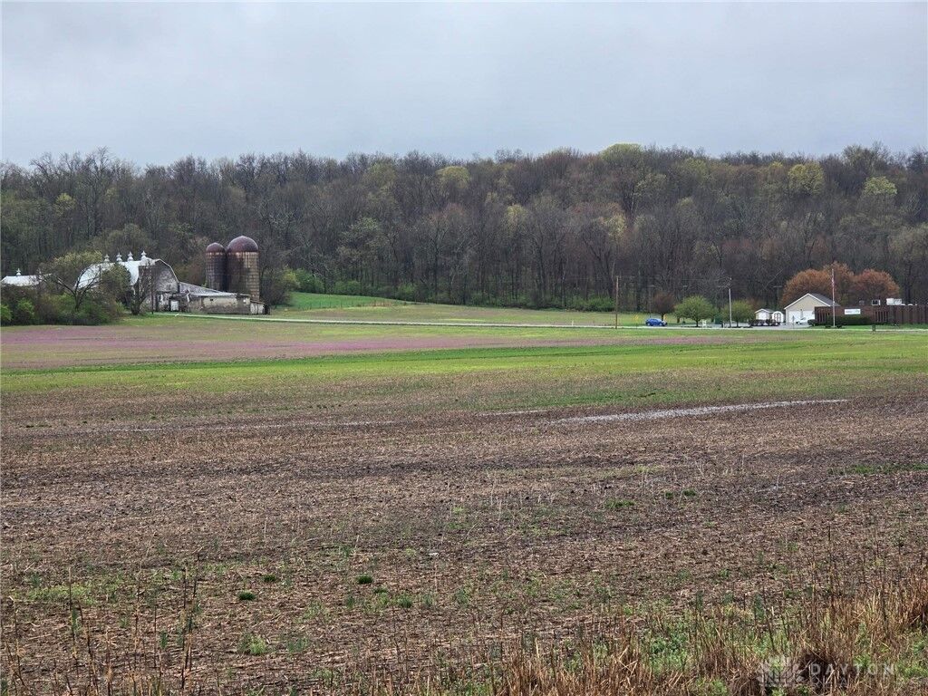 Property Photo:  331 N Valley Road  OH 45385