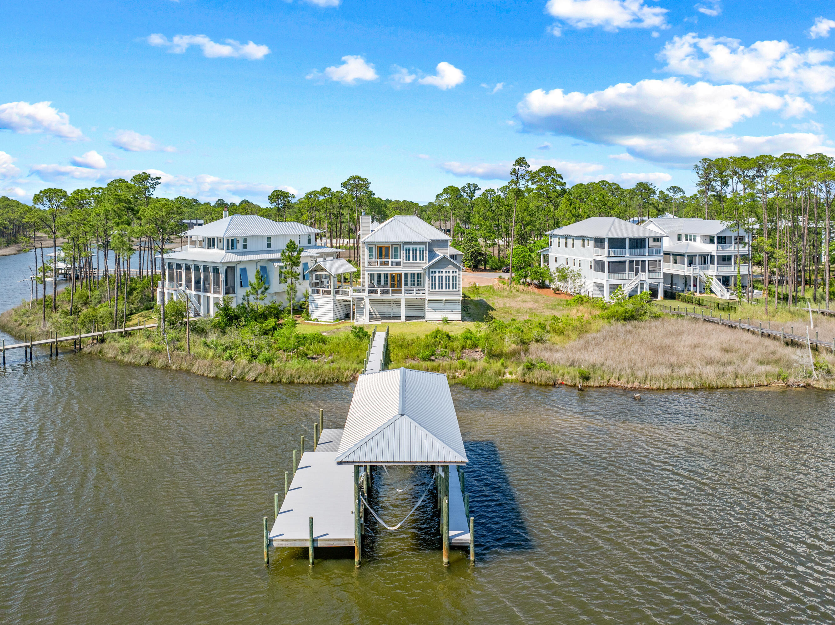 Property Photo: 55 Teal Court FL 32459