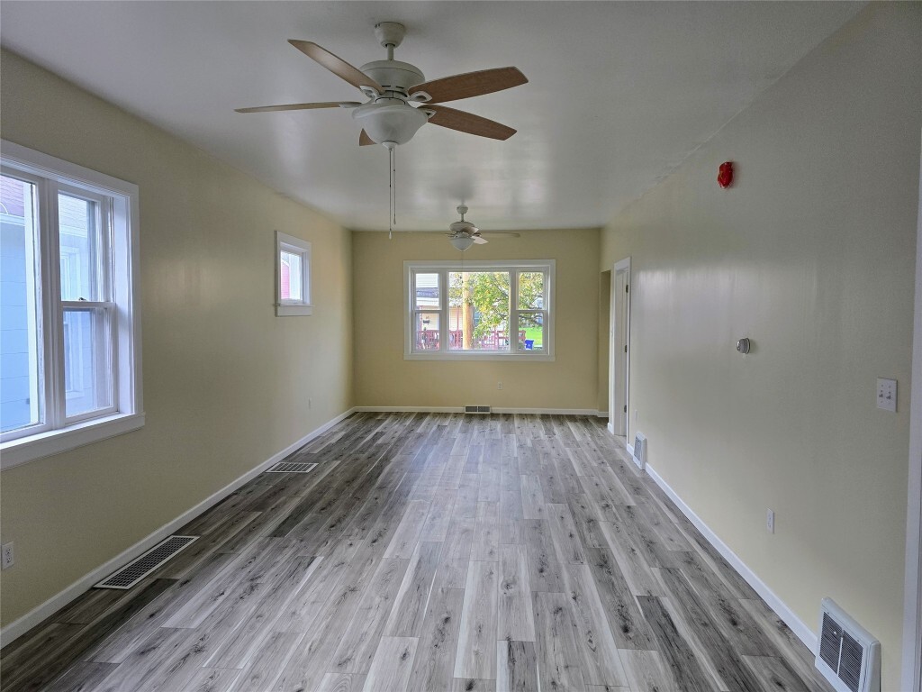 Property Photo: 922 E 9th Street PA 16503