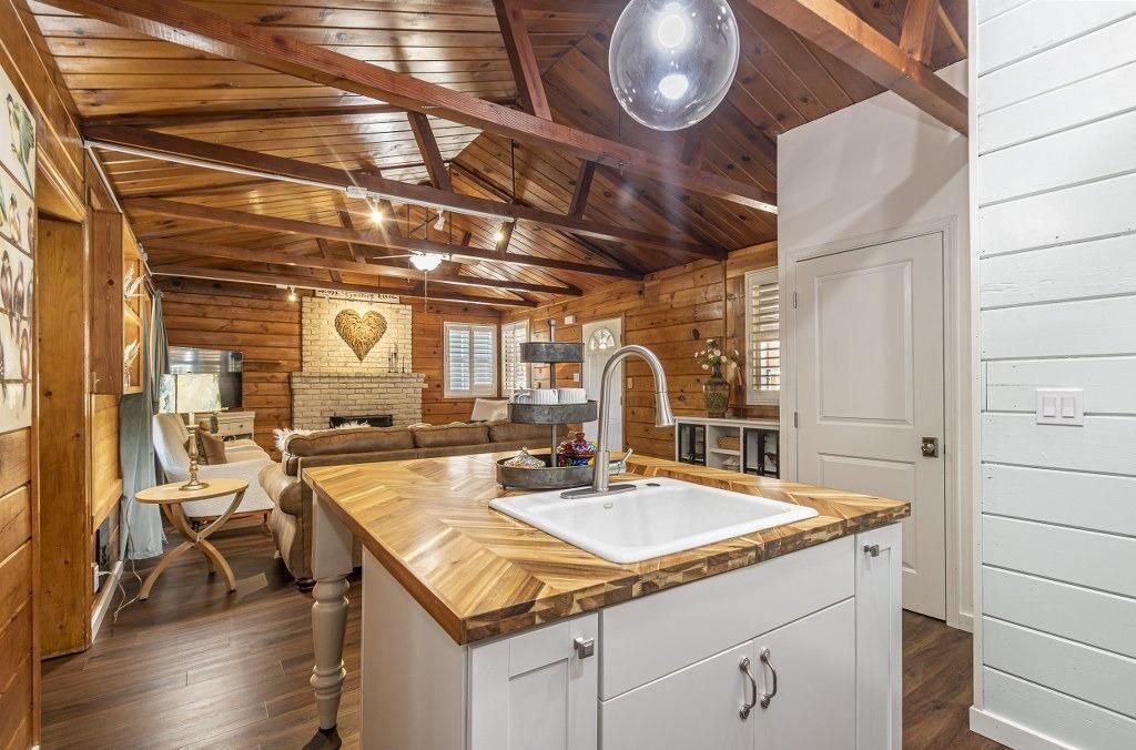 Property Photo:  35853 Sierra Linda Drive  CA 93669 