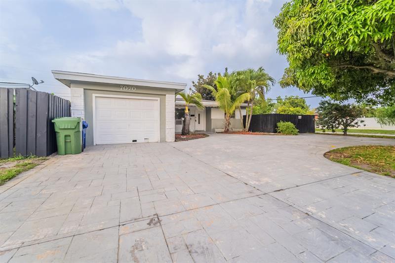 Property Photo: 7070 SW 12th St FL 33023