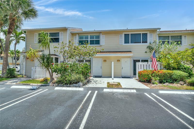 Property Photo: 2623 NE 15th St 2623 FL 33062