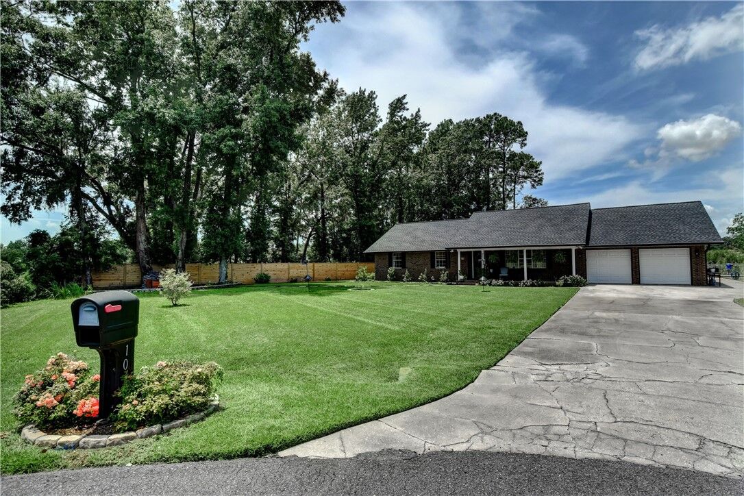 Property Photo:  106 Honeybee Lane  GA 31525 