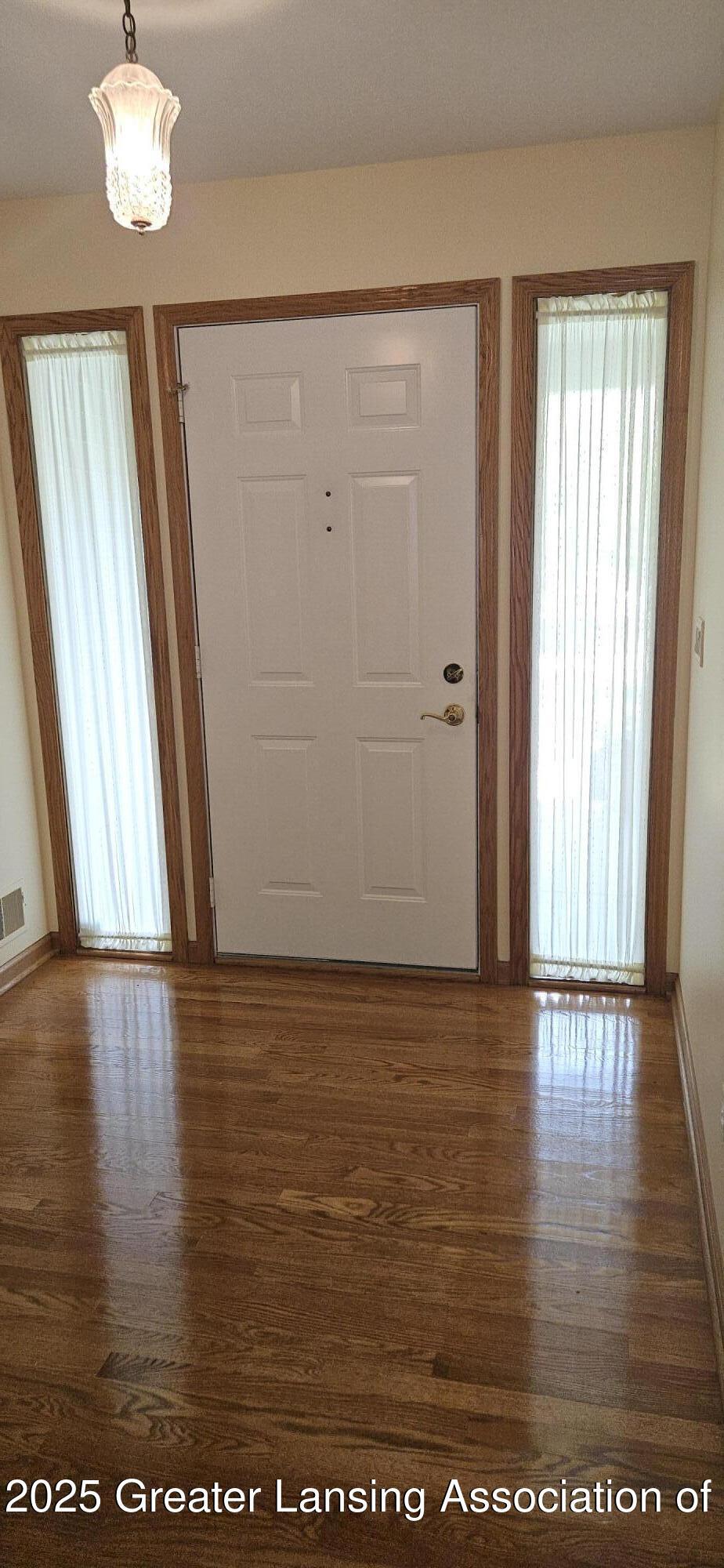 Property Photo:  1649 Roxburgh Avenue  MI 48823 