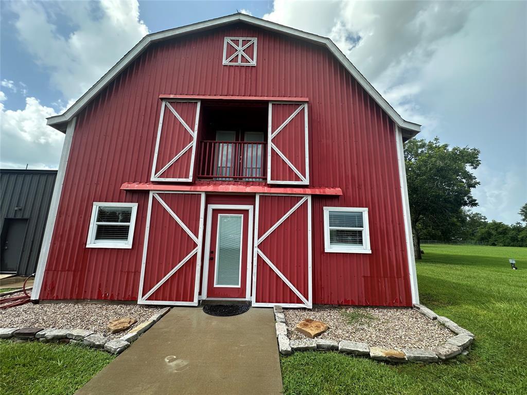 Property Photo: 1006 Fm 517 H TX 77511