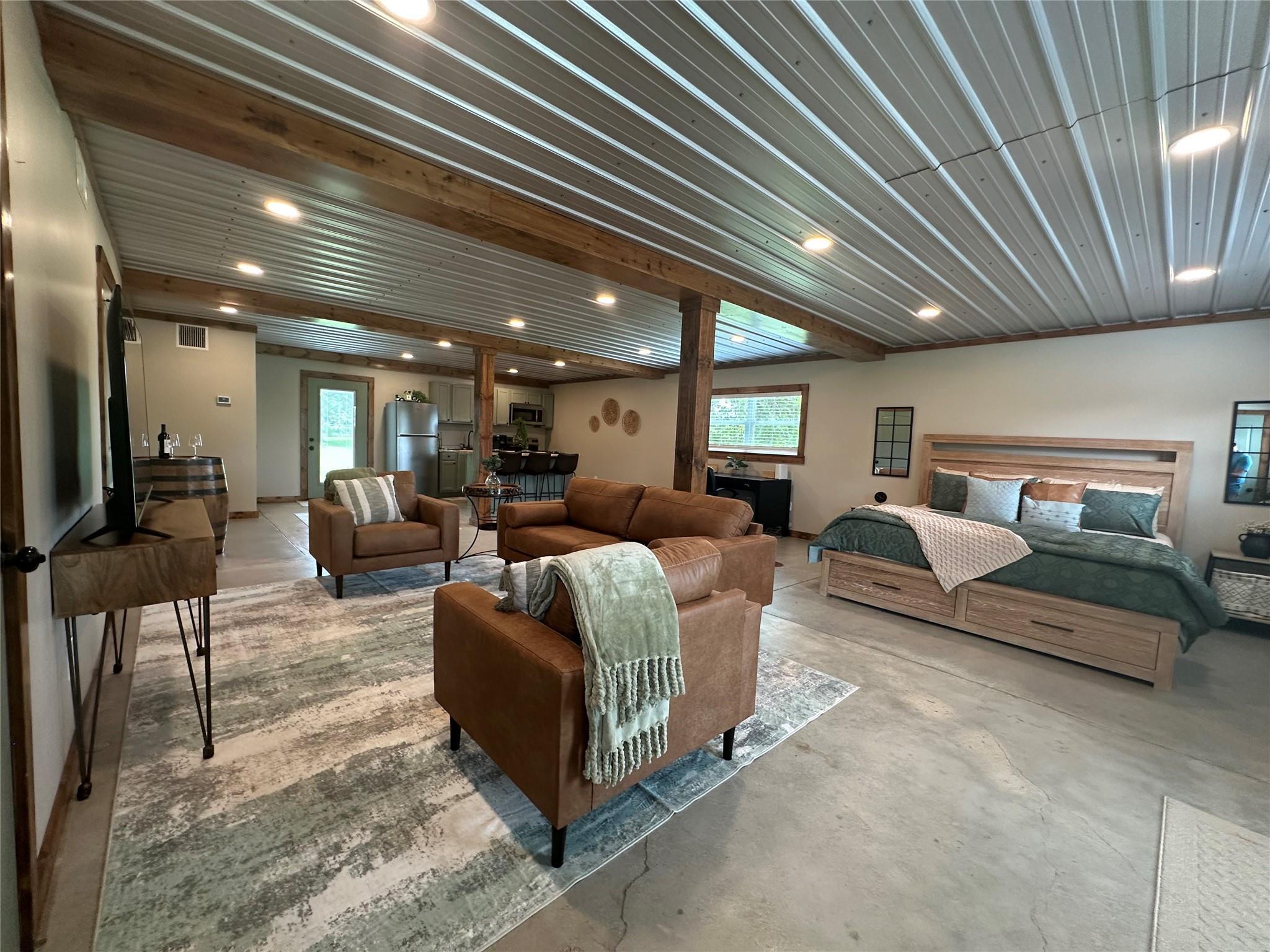 Property Photo:  1006 Fm 517 H  TX 77511 