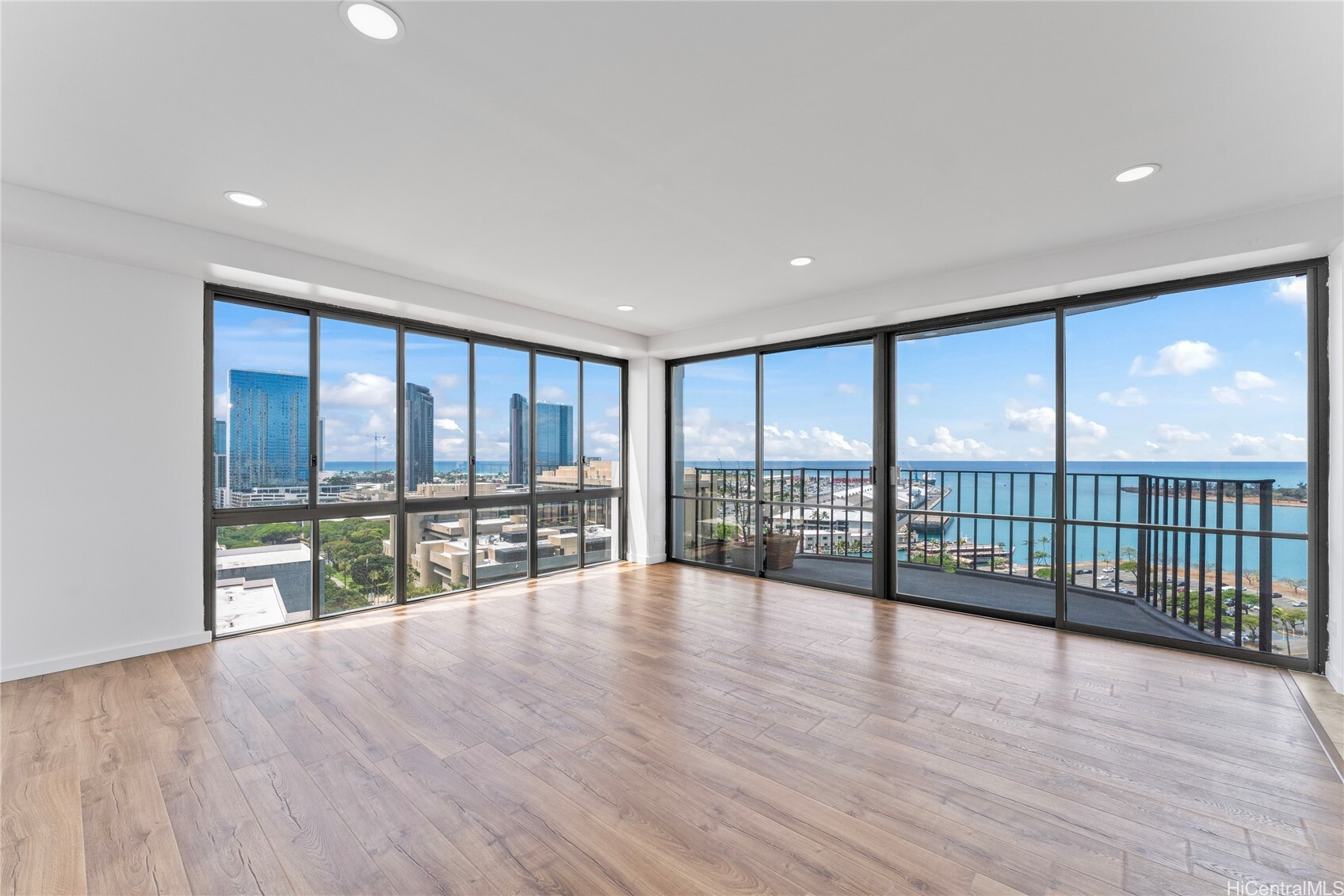Property Photo: 700 Richards Street 1709 HI 96813