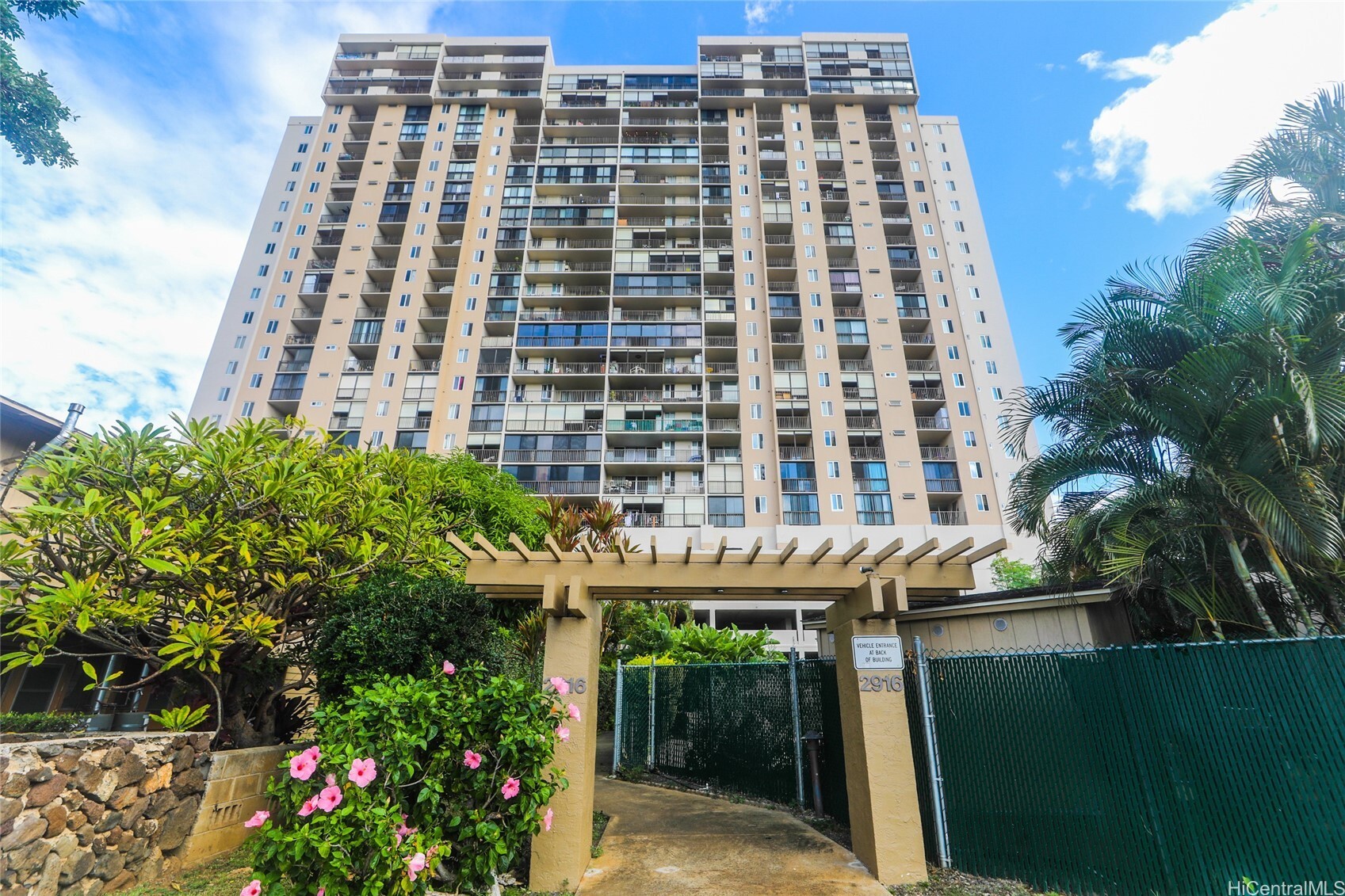 2916 Date Street 6F  Honolulu HI 96816 photo